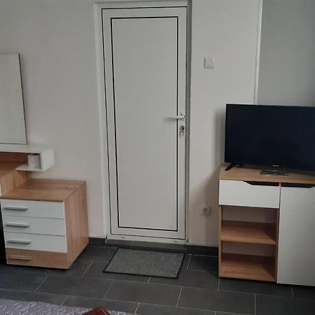 Ая Apartment Vratsa ภายนอก รูปภาพ