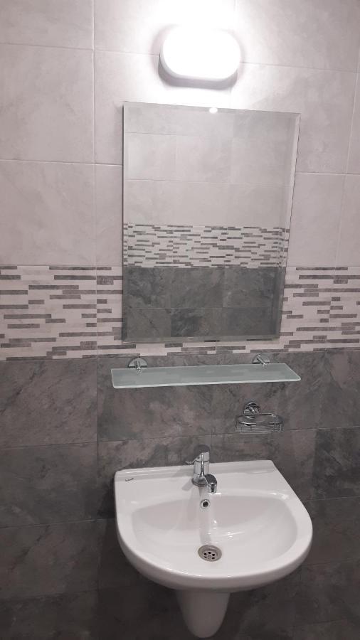 Ая Apartment Vratsa ภายนอก รูปภาพ