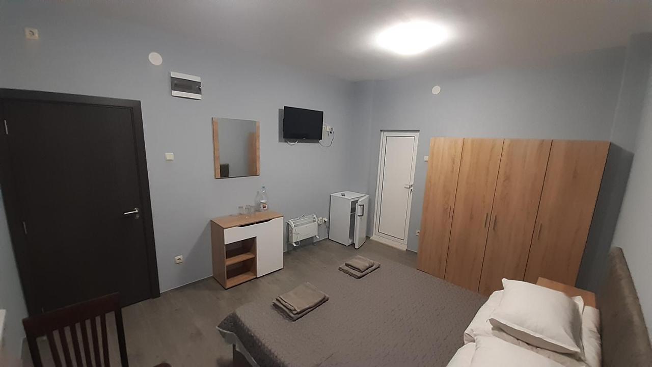 Ая Apartment Vratsa ภายนอก รูปภาพ
