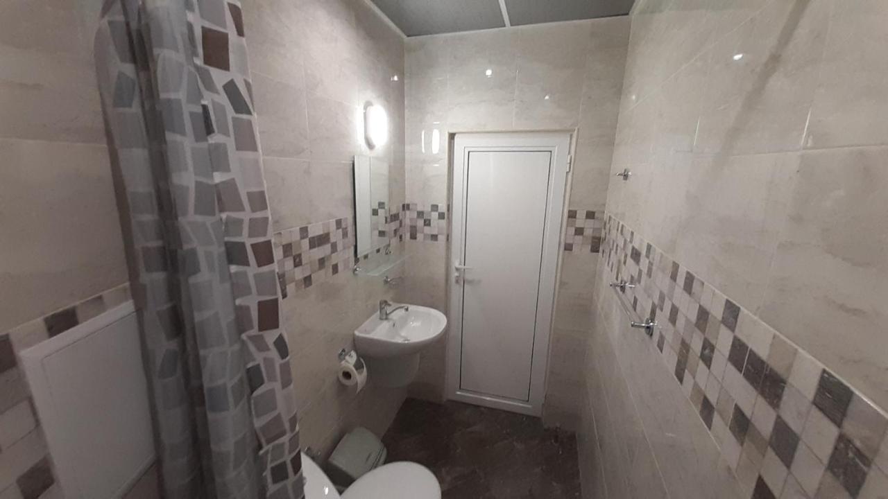 Ая Apartment Vratsa ภายนอก รูปภาพ