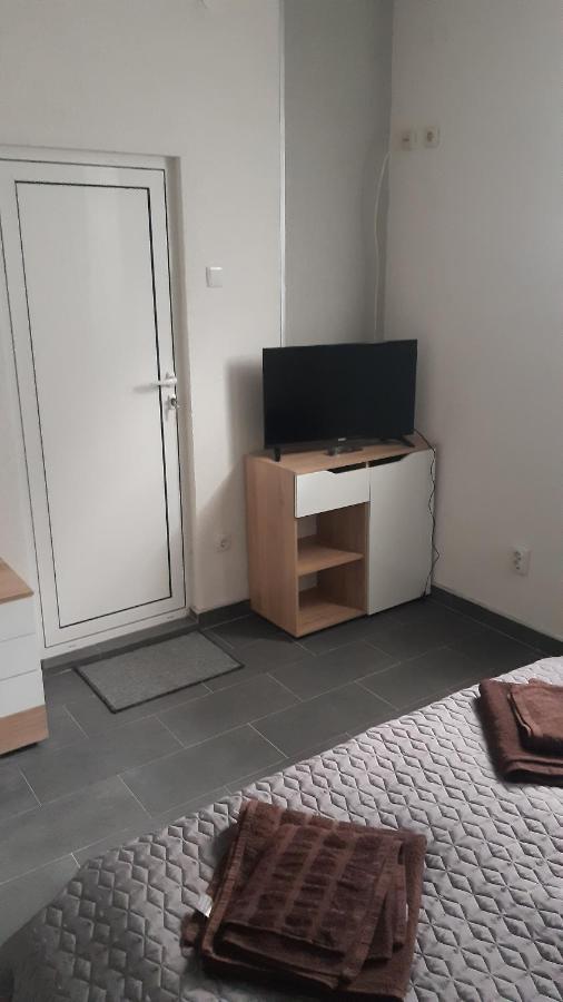 Ая Apartment Vratsa ภายนอก รูปภาพ