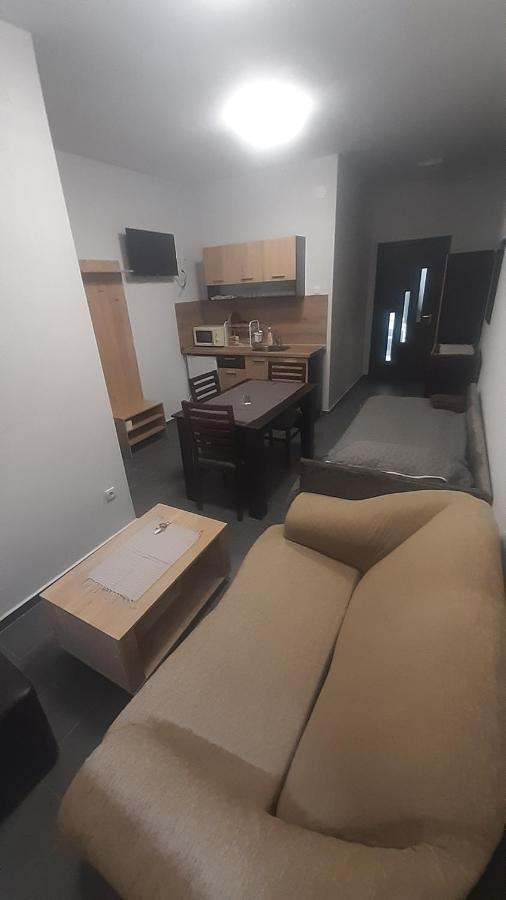 Ая Apartment Vratsa ภายนอก รูปภาพ